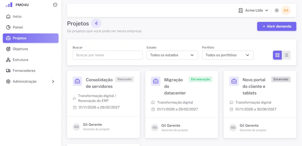 Lista de projetos em cartões com filtros de estado e portfólio